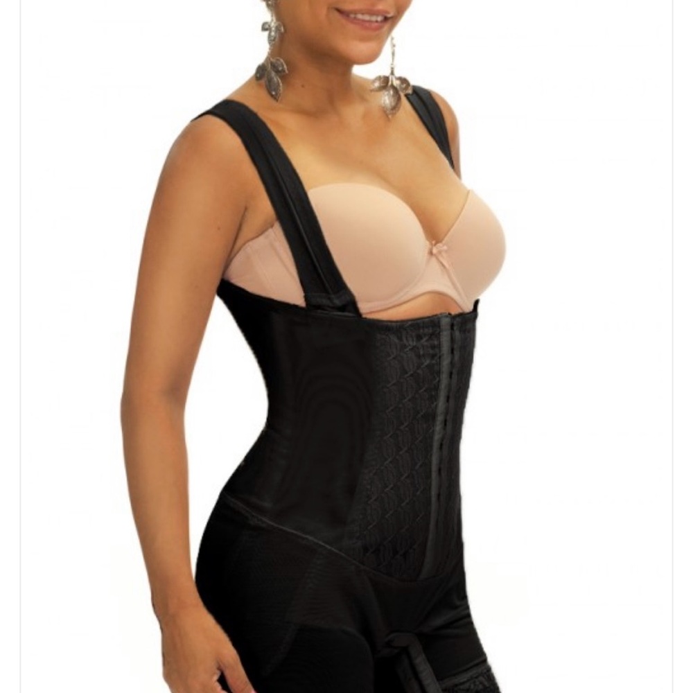Elegant Black Shapewear Bodysuit